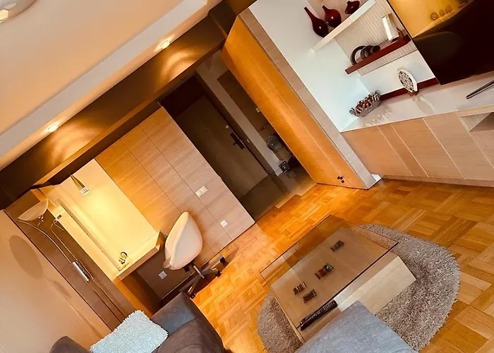 Unirii Center Lägenhet *