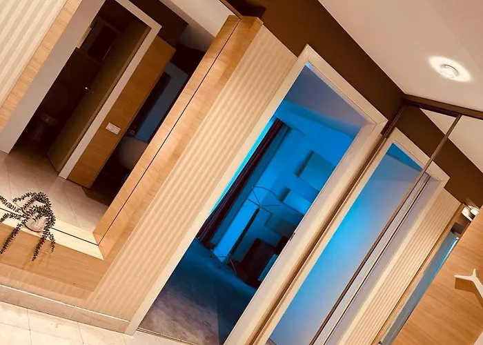 Unirii Center Apartman *